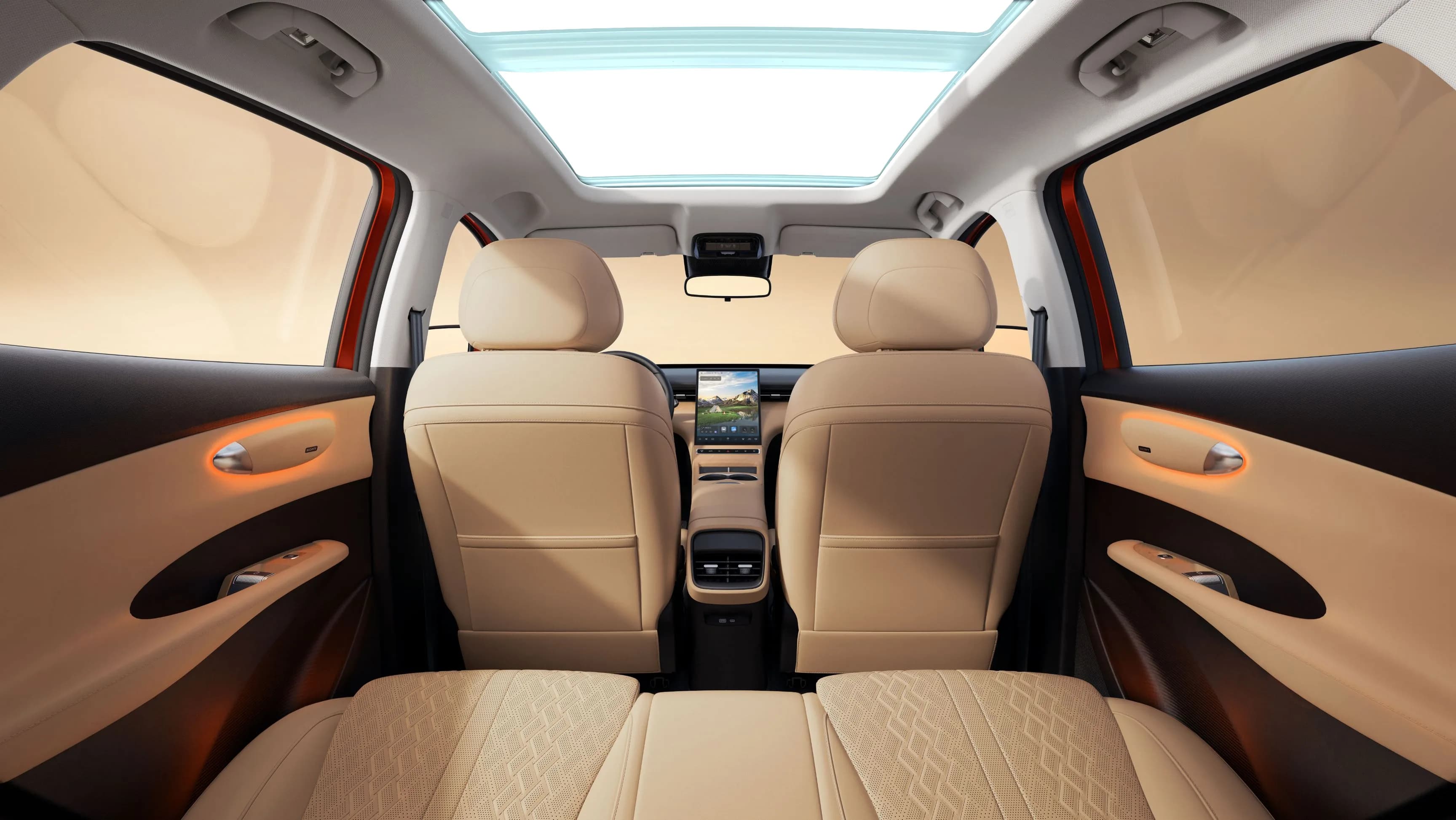 Lepas L6 smart SUV — Panoramic sunroof with sunshade